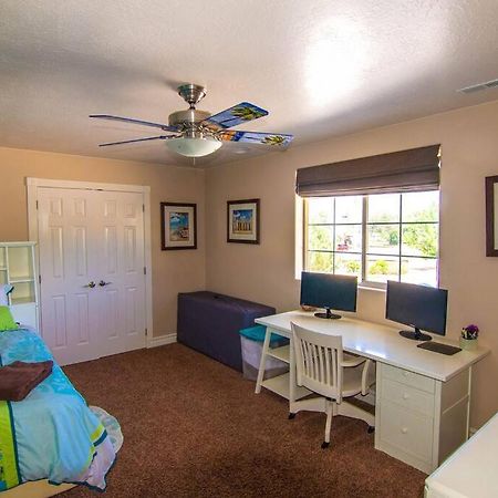 Tacit Shadow Resort Paradise Deluxe Suite, Gym, Coffee Bar, Hot-Tub, Free Laundry, Food Available Parowan Exterior foto
