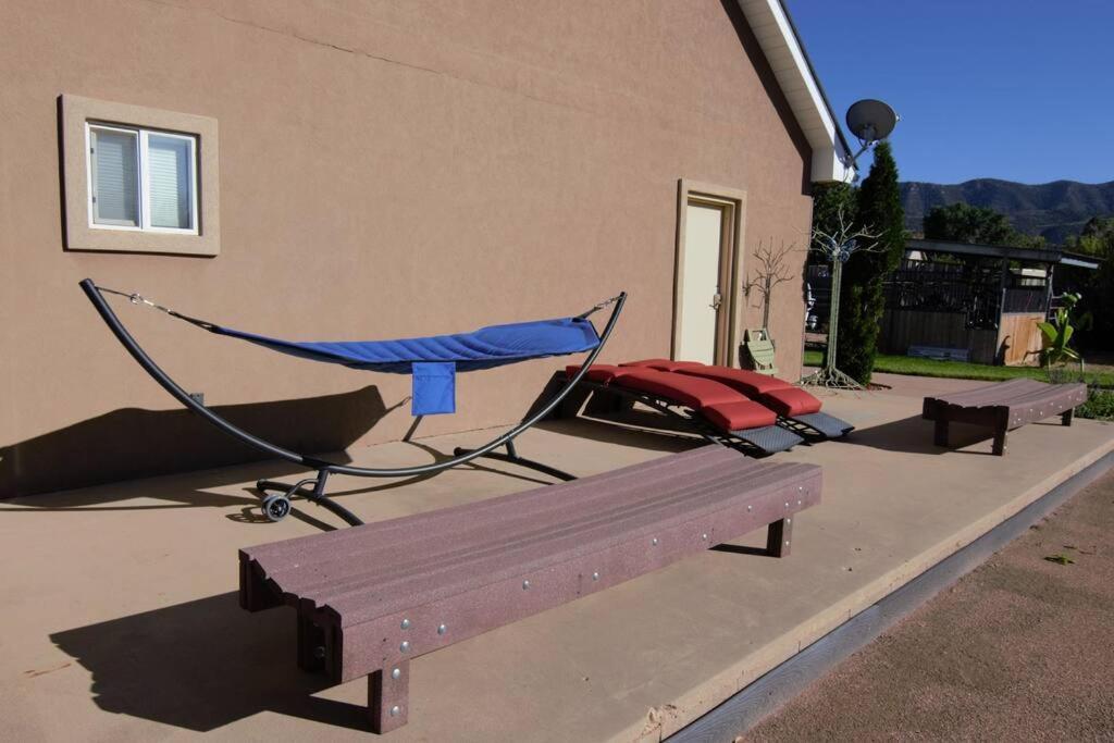 Tacit Shadow Resort Paradise Deluxe Suite, Gym, Coffee Bar, Hot-Tub, Free Laundry, Food Available Parowan Exterior foto