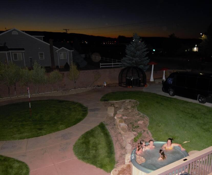 Tacit Shadow Resort Paradise Deluxe Suite, Gym, Coffee Bar, Hot-Tub, Free Laundry, Food Available Parowan Exterior foto