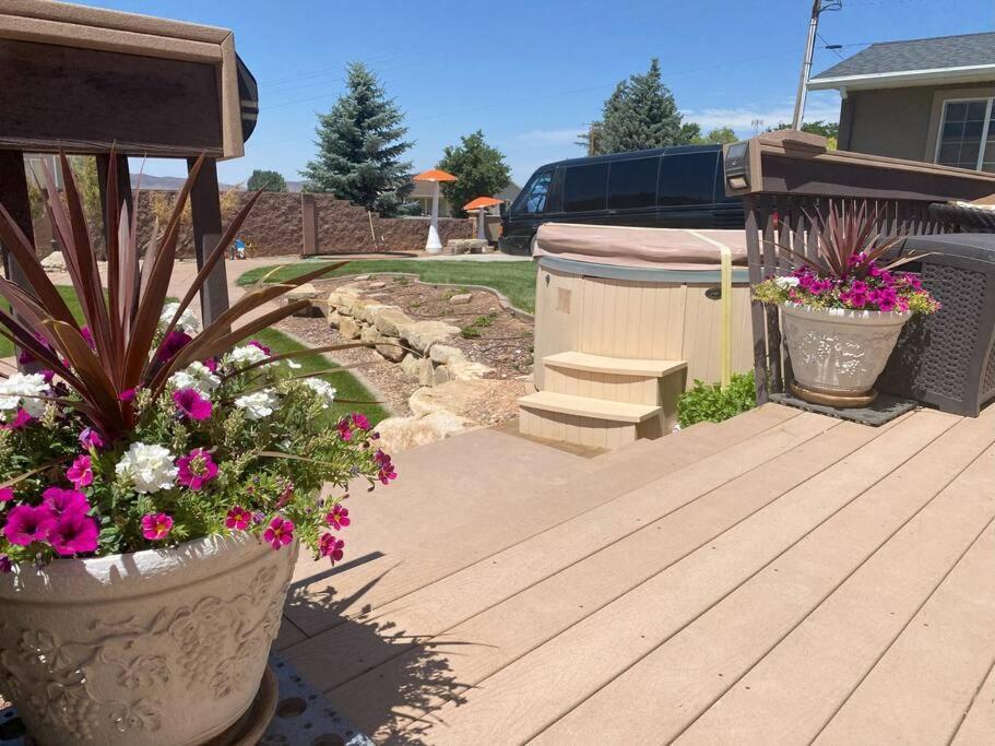 Tacit Shadow Resort Paradise Deluxe Suite, Gym, Coffee Bar, Hot-Tub, Free Laundry, Food Available Parowan Exterior foto